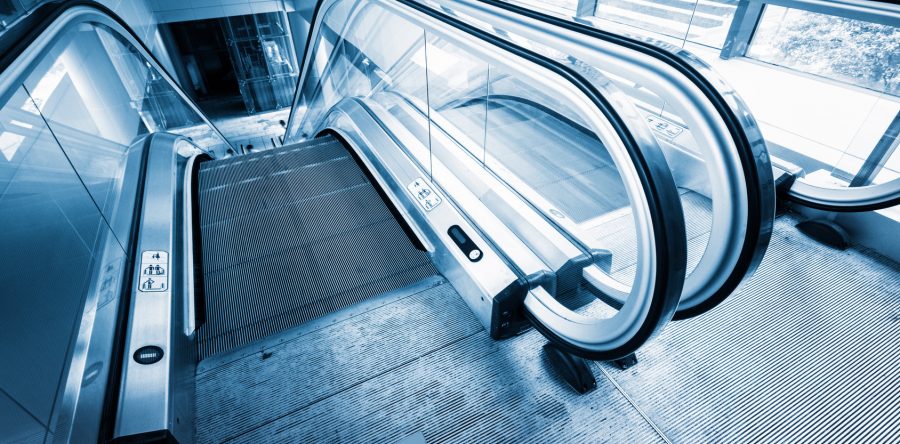 Fahrtreppen & Aufzüge